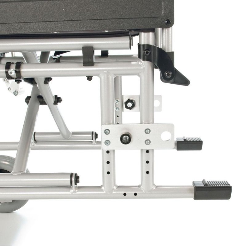 Invalidní vozík standardní 118-23—Šířka sedu 43cm