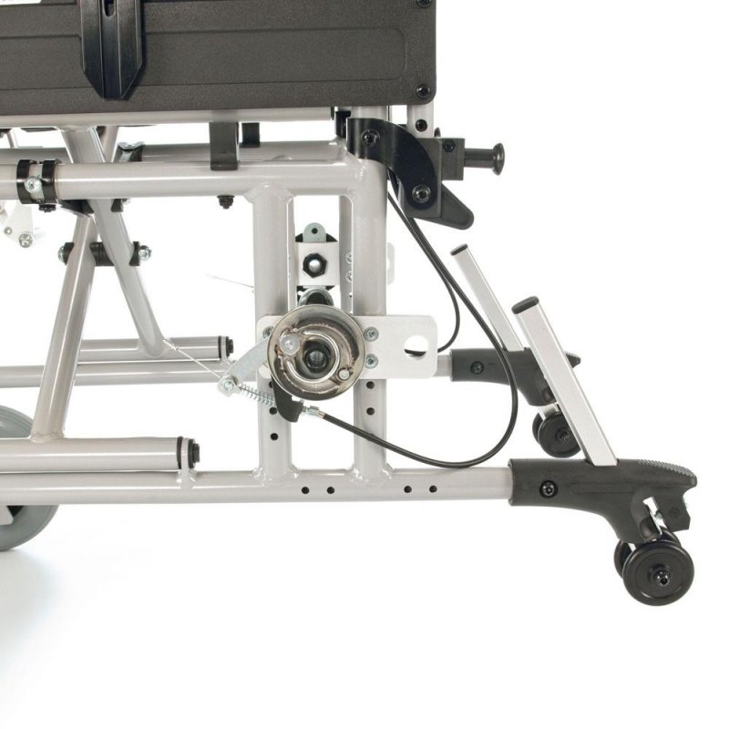 Invalidní vozík odlehčený s brzdami 318-23—Šířka sedu 51cm