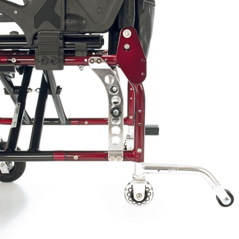 Invalidní vozík odlehčený BASIC LIGHT PLUS RED—Šířka sedu 45cm