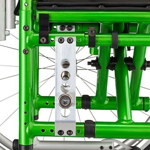 Dětský invalidní vozík Meyra FLASH 1.135—Velikost MIDI, šířka sedu 24-30cm