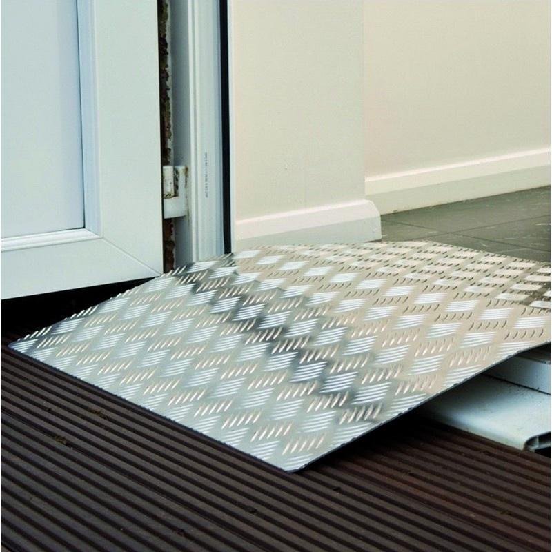 Přejezdová rampa TRP-DB6—25+10+25 cm