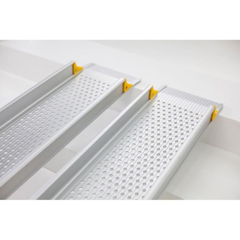 Nájezdové rampy teleskopické MR 107 (210 CM)—Balení obsahuje 1 pár (2ks)