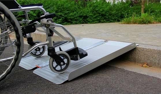 Nájezdová rampa rozkládací MR 607X