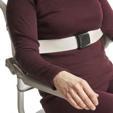 Polohovací toaletní křeslo Etac Swift Mobil 2—Polohovatelné sprchové a toaletní křeslo