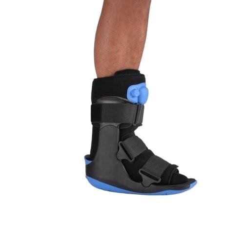Hlezenní ortéza PNEUMATIC SHORT WALKING BRACE—Velikost M
