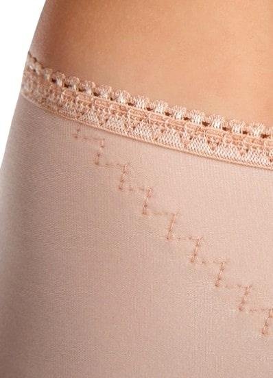 Stahovací kalhotky

 MAXIS Lifting Briefs—Velikost L, barva tělová