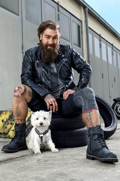 Kolenní bandáž se silikonovou pelotou Genumedi—Velikost IX, stříbrná