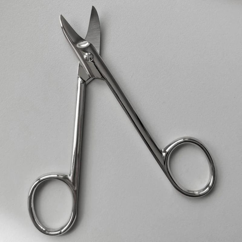 157 Nůžky nehtové silné zahnuté 2301-132