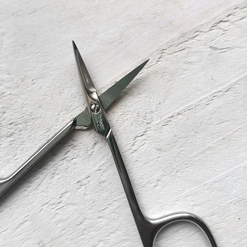 159 Nůžky záděrkové SOLINGEN zahnuté 2301-166