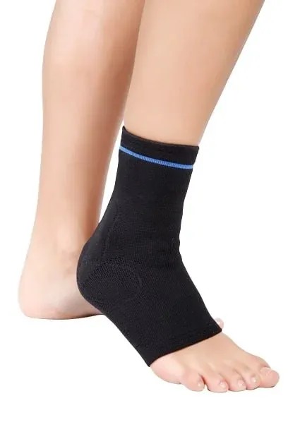 Panop ortéza hlezna s pelotami PAN 8.08 - XL—Návleková ortéza hlezna se silikonovými pelotami úpletová