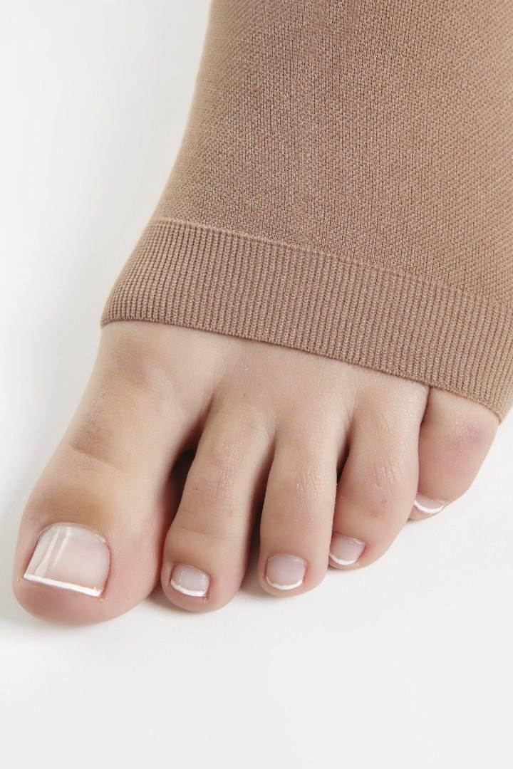 Stehenní punčochy s lemem MAXIS COTTON II.KT—Velikost 8+, barva bronz, délka krátká, se špicí