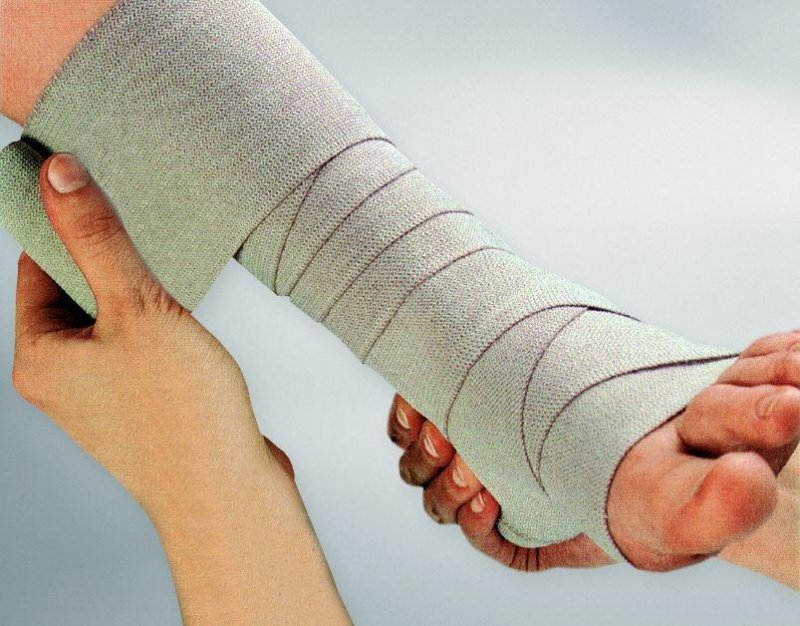 Obinadlo Elastické Rosidal K - 10 cm x 5 m—Kompresivní s krátkým tahem, 1 ks