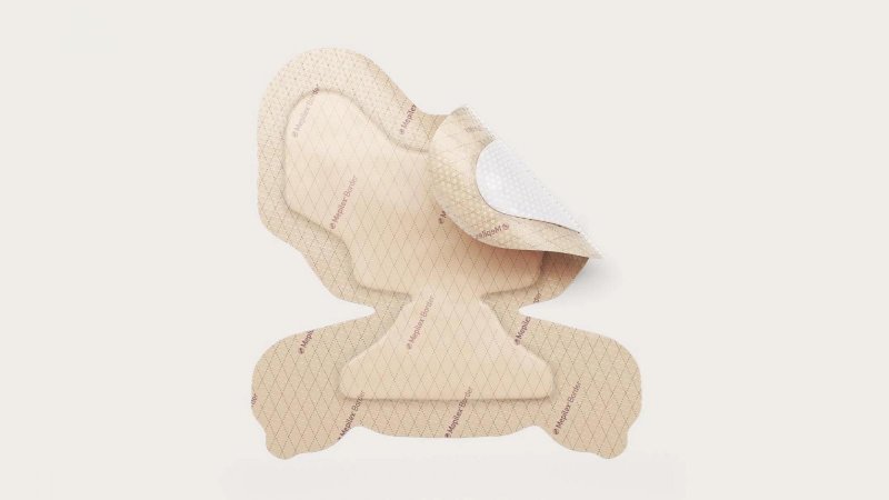 Mepilex Border Heel - 22 x 23 cm, 10 ks—Samolepící absorpční pěnové krytí se silikonovou vrstvou