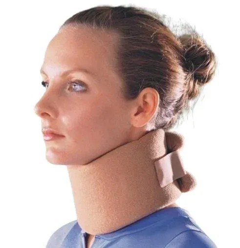 Límec krční 4095 UNI—Dvoudílný rigidní