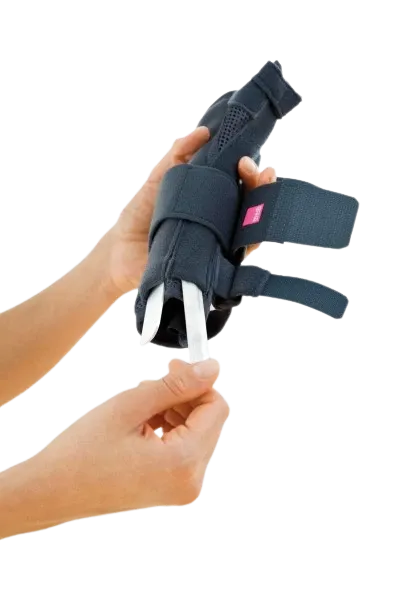 Ortéza zápěstí Manumed T—Velikost 0, černá, levá