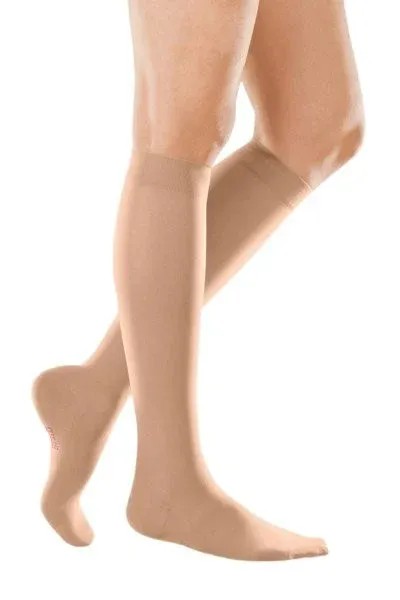Lýtkové punčochy mediven elegance (II.KT)—Velikost 7, barva caramel, délka krátká, se špicí