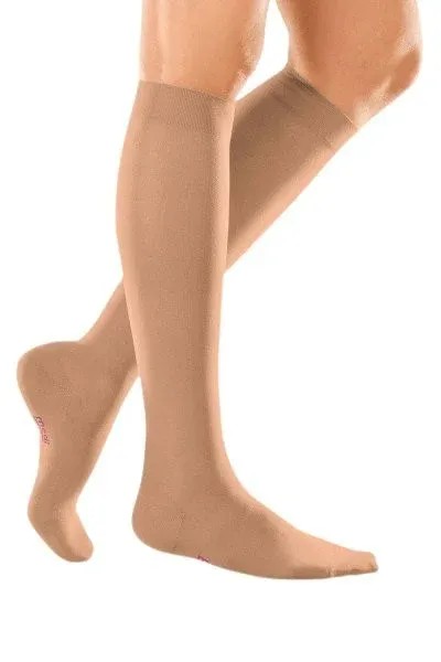Lýtkové punčochy mediven elegance (II.KT)—Velikost 5, barva sand, délka krátká, se špicí