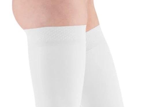 Stehenní punčochy mediven elegance II.KT—S lemem basic, velikost 6+, barva white, délka krátká, se špicí