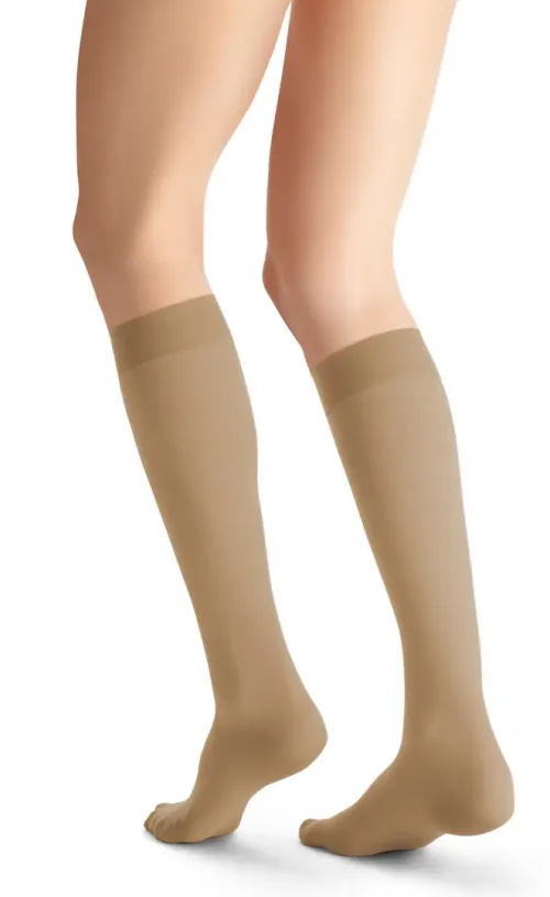 Kompresní lýtkové punčochy JOBST Opaque - III—Běžná délka, tělová barva, se špicí