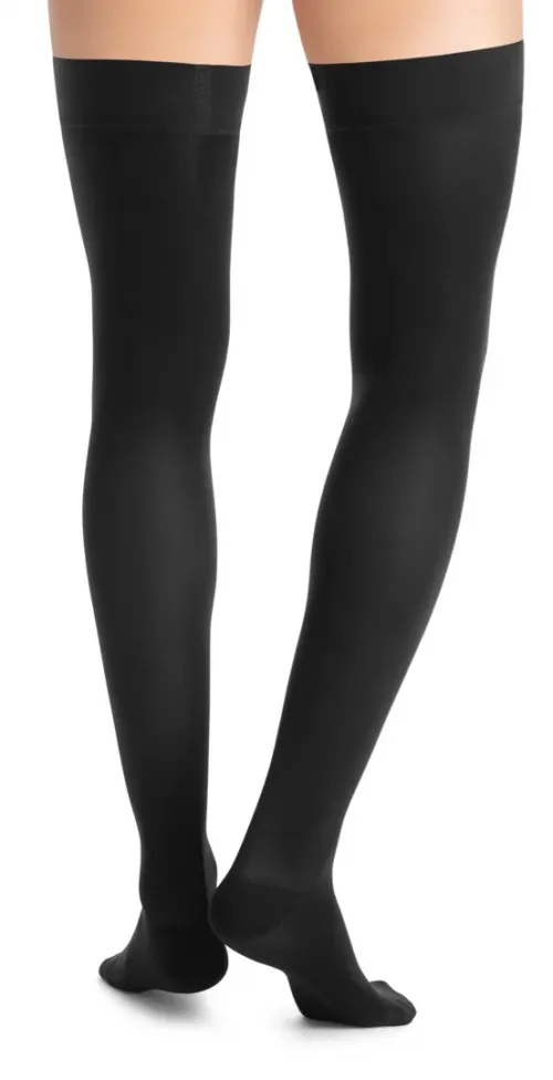 Kompresní stehenní punčochy JOBST Ultra sheer - IV—Běžná délka, černá barva, se špicí