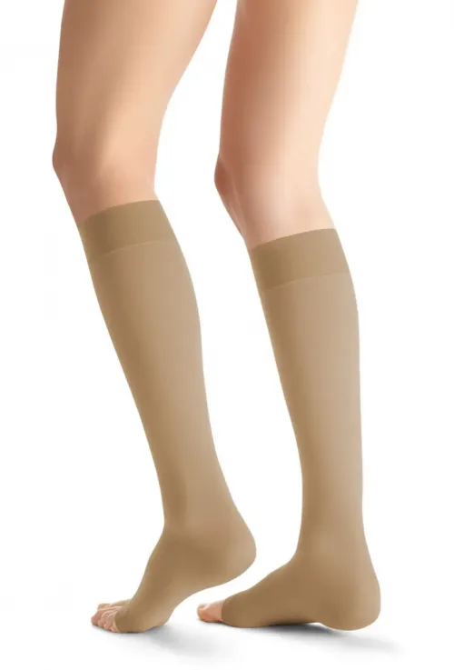 Kompresní lýtkové punčochy JOBST Opaque - III—Běžná délka, tělová barva, bez špice