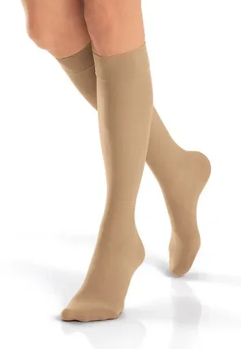 Kompresní lýtkové punčochy JOBST Ultra Sheer -III—Běžná délka, tělová barva, se špicí